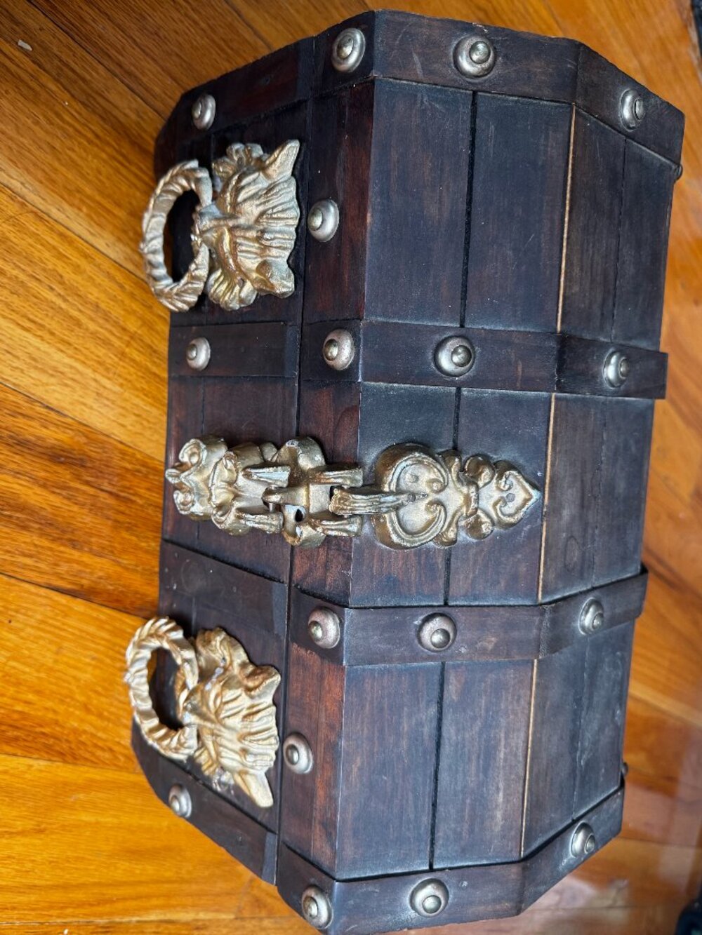 Rare Stunning Wooden Treasure Chest 14"